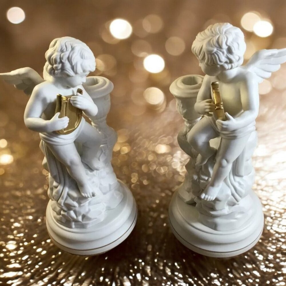 1987 Pair Franklin Mint Amorini De Pompeii Porcelain Candlestick Cherub